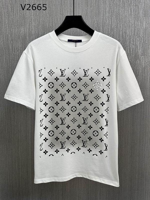 Louis Vuitton Men's T-shirts 1272